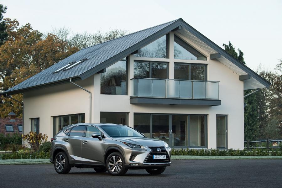  Lexus NX300h 2017 года  (UK) (фото 6 из 40)